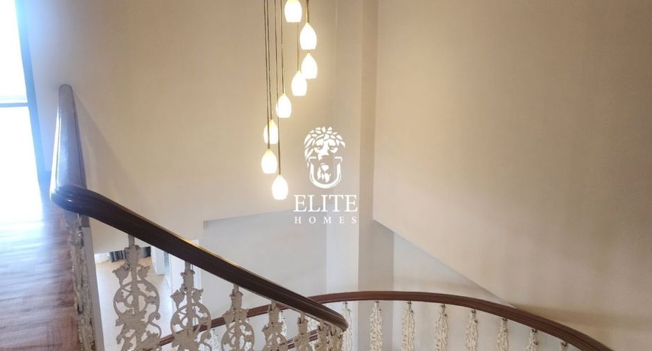 For rent 3 bedrooms condo in Watthana, Bangkok