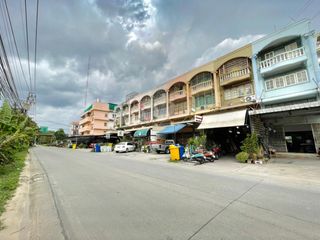 For sale 3 bed retail Space in Bang Kruai, Nonthaburi