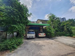 For sale 5 Beds house in Ratchathewi, Bangkok