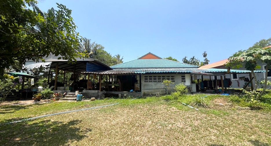 For sale 4 bedrooms house in Takua Thung, Phang Nga