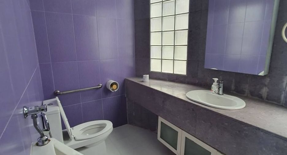 Oficina en venta de 9 habitaciones en Phaya Thai, Bangkok