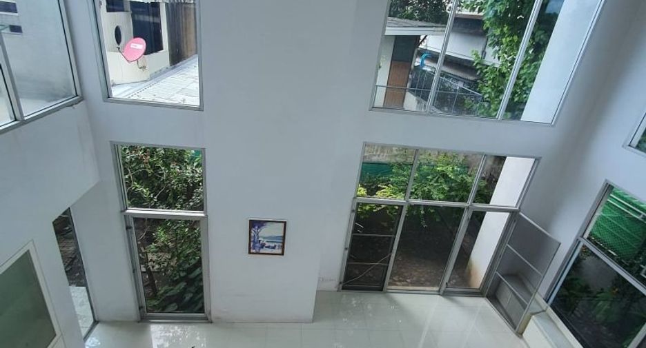 Oficina en venta de 9 habitaciones en Phaya Thai, Bangkok