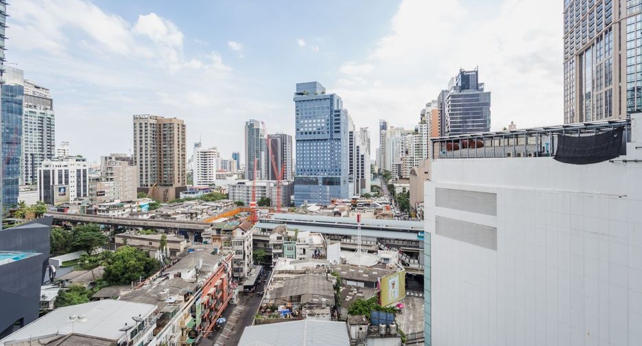 Wohnung zur Miete und zum Kauf mit 2 Zimmer in Khlong Toei, Bangkok