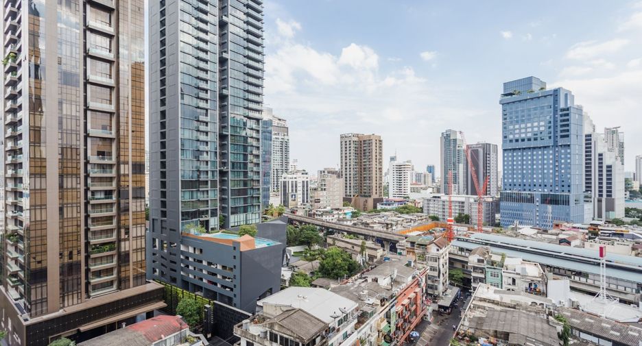 Wohnung zur Miete und zum Kauf mit 2 Zimmer in Khlong Toei, Bangkok