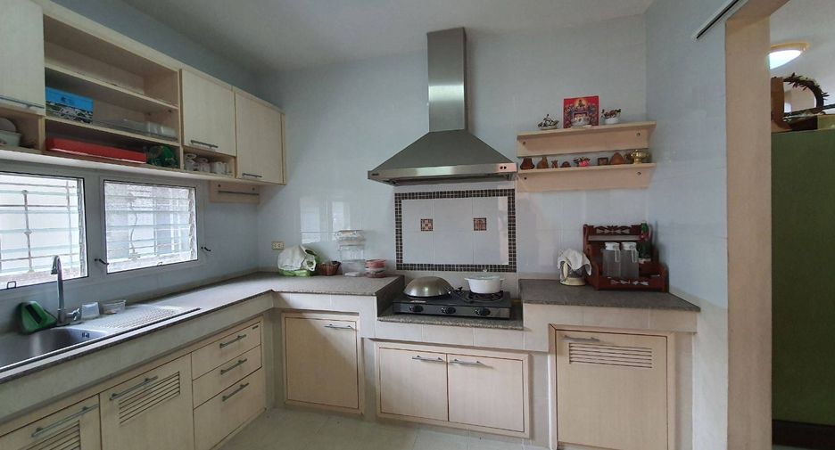 For sale 4 ベッドルーム house in Phra Pradaeng, Samut Prakan
