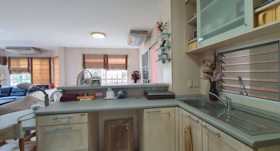 For sale 4 ベッドルーム house in Phra Pradaeng, Samut Prakan