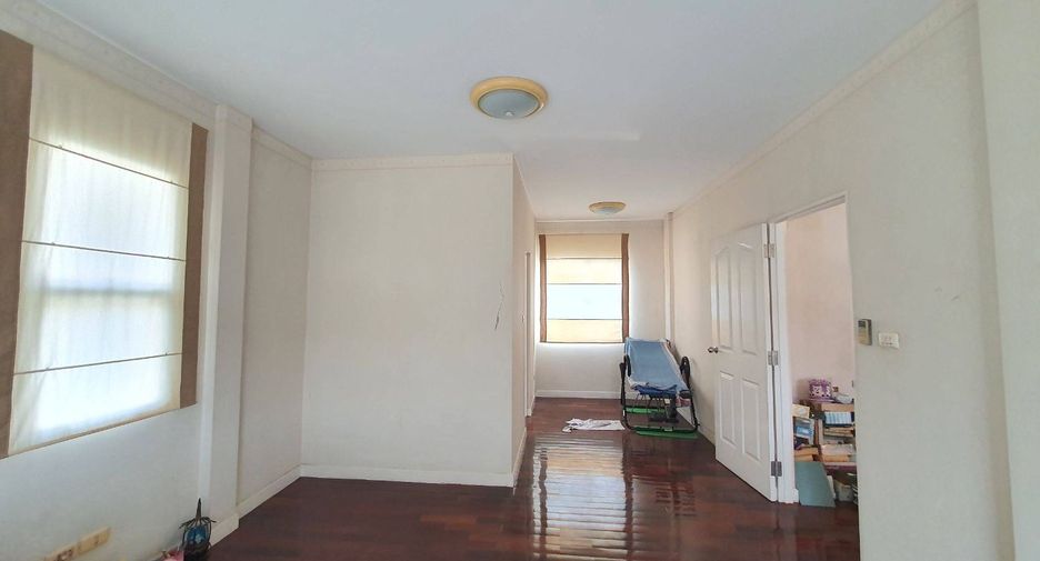 For sale 4 ベッドルーム house in Phra Pradaeng, Samut Prakan