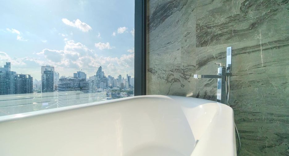 Wohnung zur Miete und zum Kauf mit 2 Zimmer in Khlong Toei, Bangkok