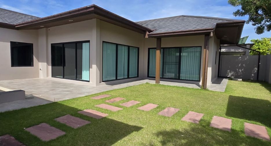 Condo en alquiler de 3 habitaciones en Huay Yai, Pattaya