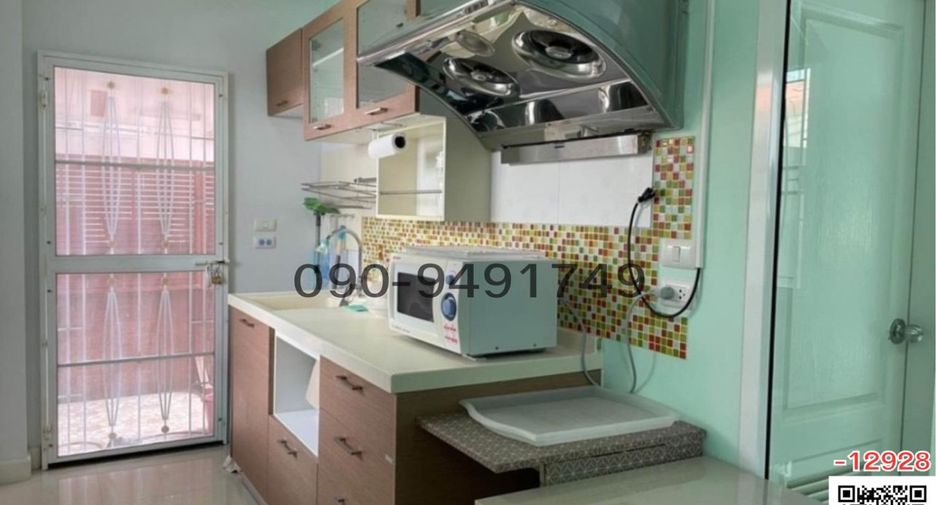 Casa en venta de 3 habitaciones en Bang Phli, Samut Prakan