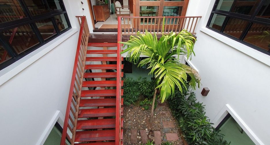 For sale 4 bed villa in Mueang Phuket, Phuket