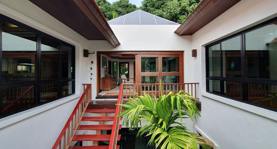 For sale 4 bed villa in Mueang Phuket, Phuket