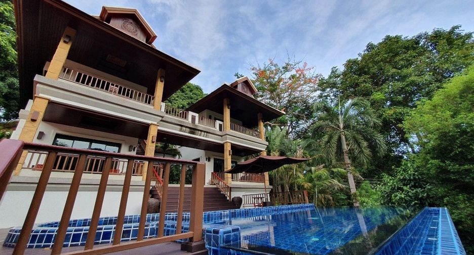 For sale 4 bed villa in Mueang Phuket, Phuket