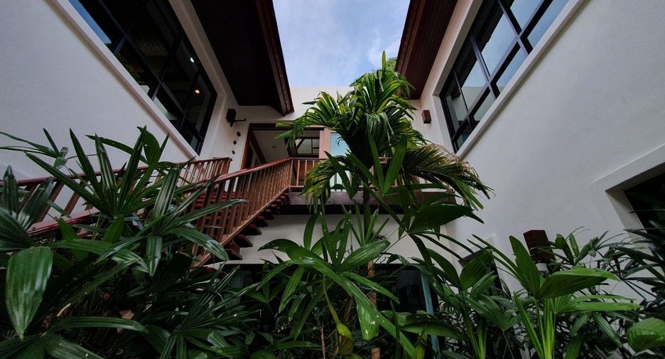 For sale 4 bed villa in Mueang Phuket, Phuket