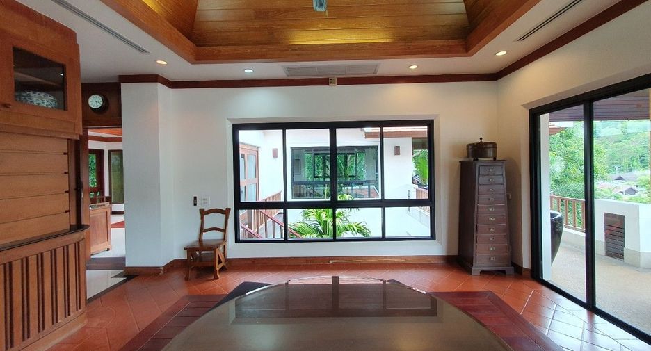 For sale 4 bed villa in Mueang Phuket, Phuket