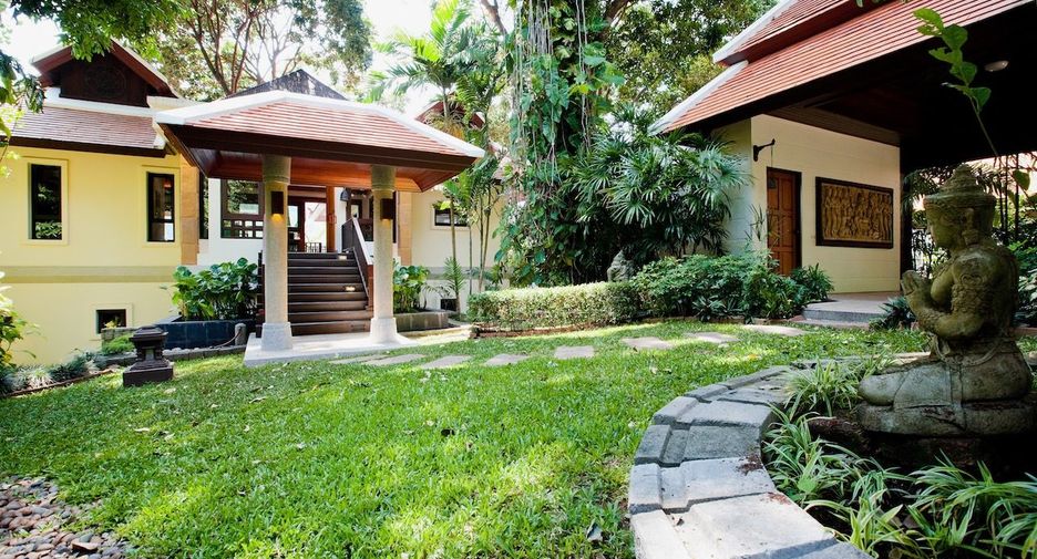 For sale 4 bed villa in Mueang Phuket, Phuket
