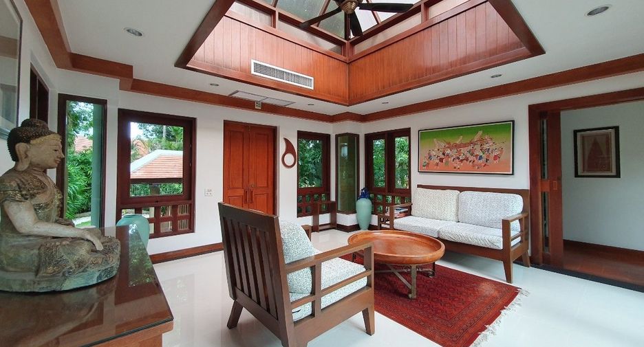 For sale 4 bed villa in Mueang Phuket, Phuket