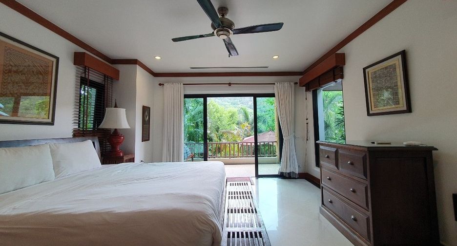 For sale 4 bed villa in Mueang Phuket, Phuket