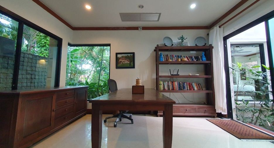 For sale 4 bed villa in Mueang Phuket, Phuket