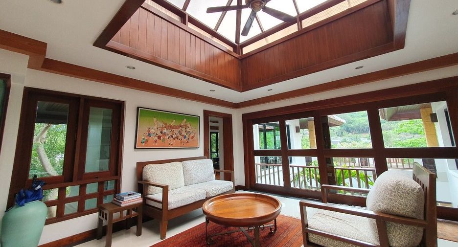 For sale 4 bed villa in Mueang Phuket, Phuket