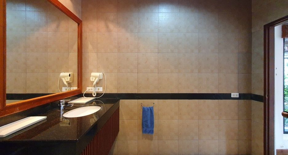 For sale 4 bed villa in Mueang Phuket, Phuket