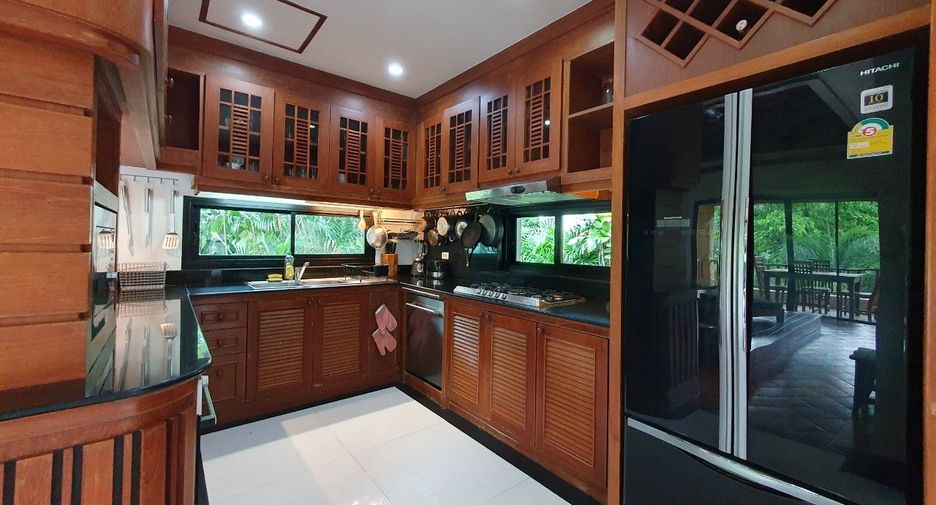 For sale 4 bed villa in Mueang Phuket, Phuket
