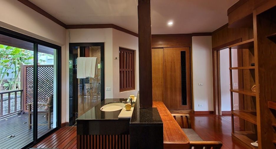 For sale 4 bed villa in Mueang Phuket, Phuket