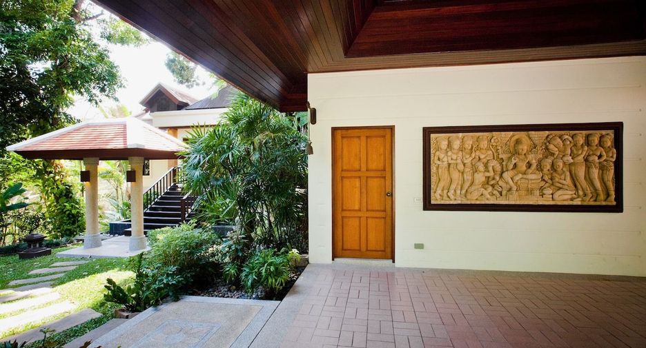 For sale 4 bed villa in Mueang Phuket, Phuket