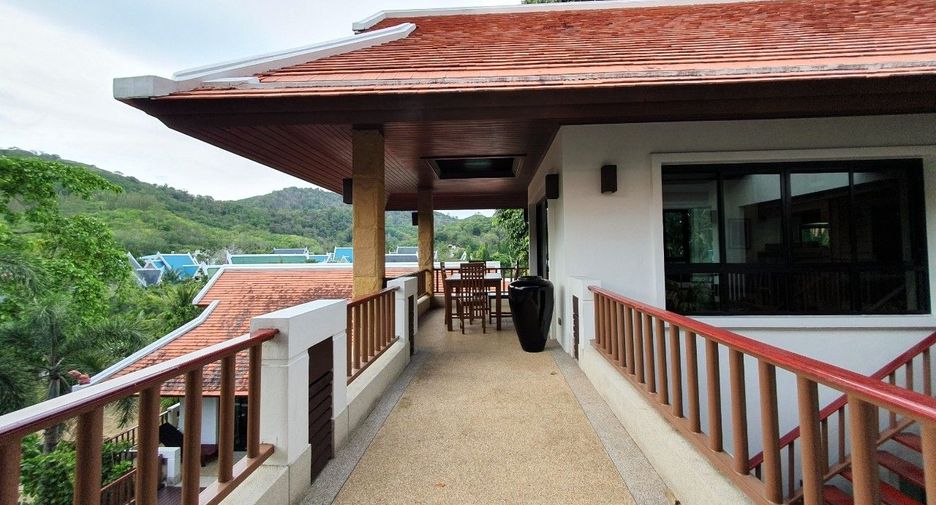 For sale 4 bed villa in Mueang Phuket, Phuket