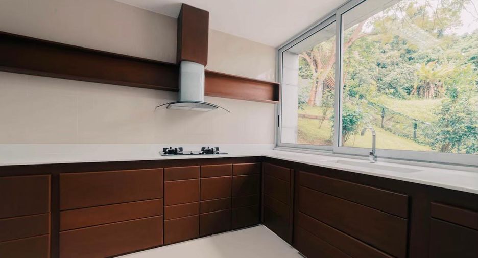 For sale 3 bedrooms villa in Thalang, Phuket