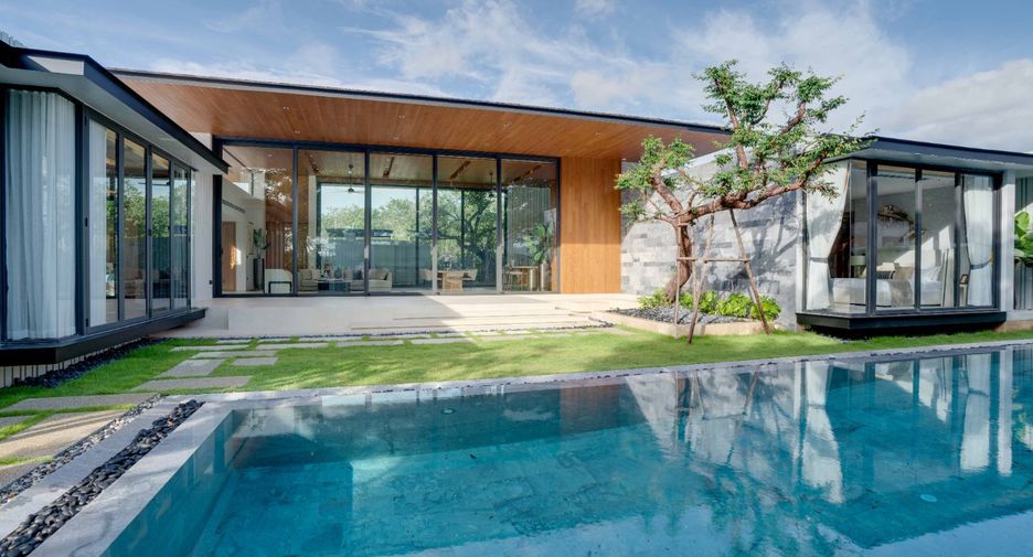For sale 6 bedrooms villa in Thalang, Phuket