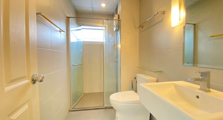 For rent and for sale 2 bedrooms condo in Mueang Chiang Mai, Chiang Mai