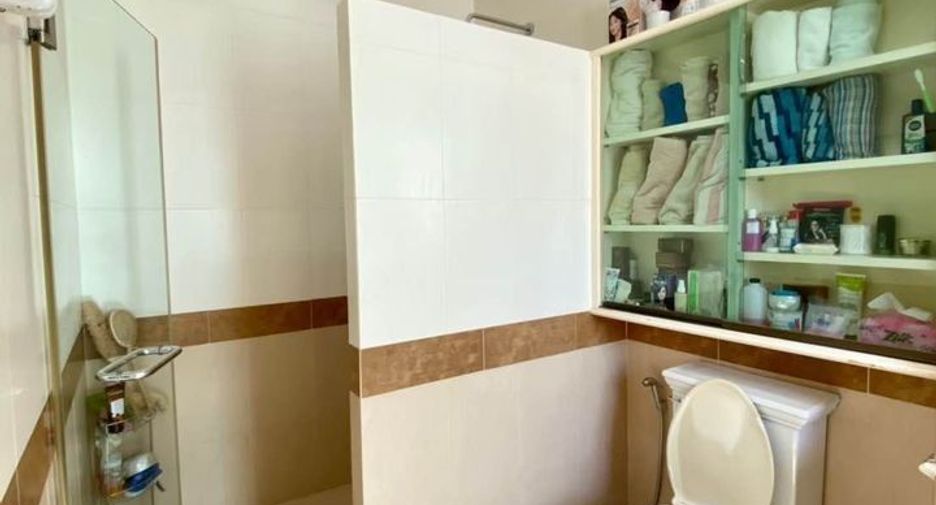 For rent and for sale 4 bedrooms house in Mueang Chiang Mai, Chiang Mai