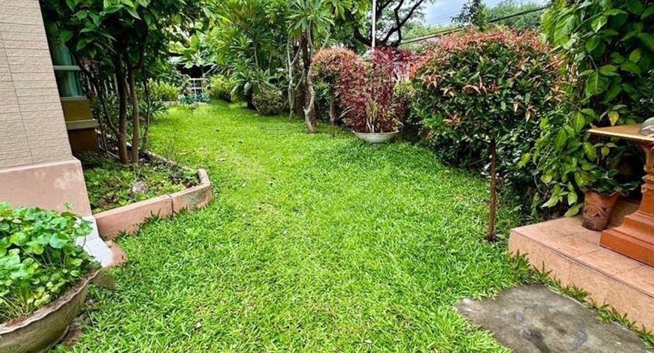 For rent and for sale 4 bedrooms house in Mueang Chiang Mai, Chiang Mai