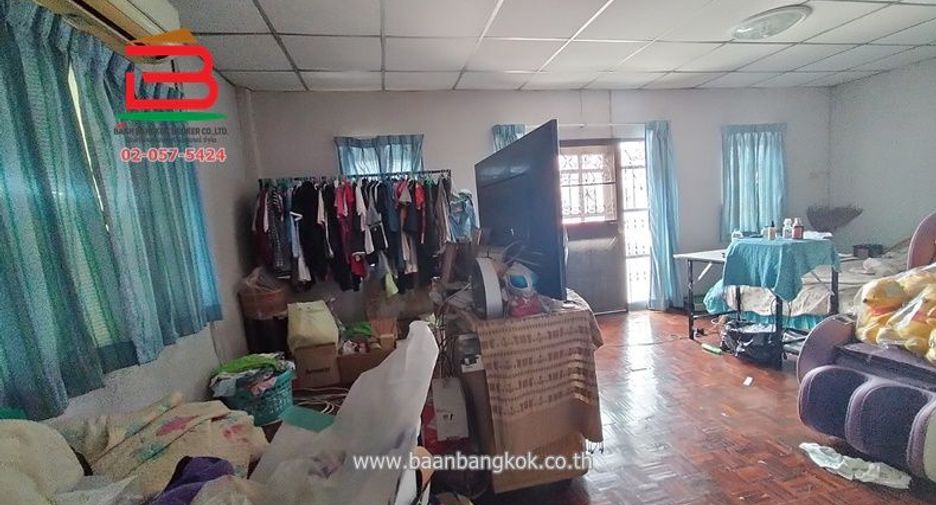 For sale 3 bedrooms townhouse in Khlong Sam Wa, Bangkok
