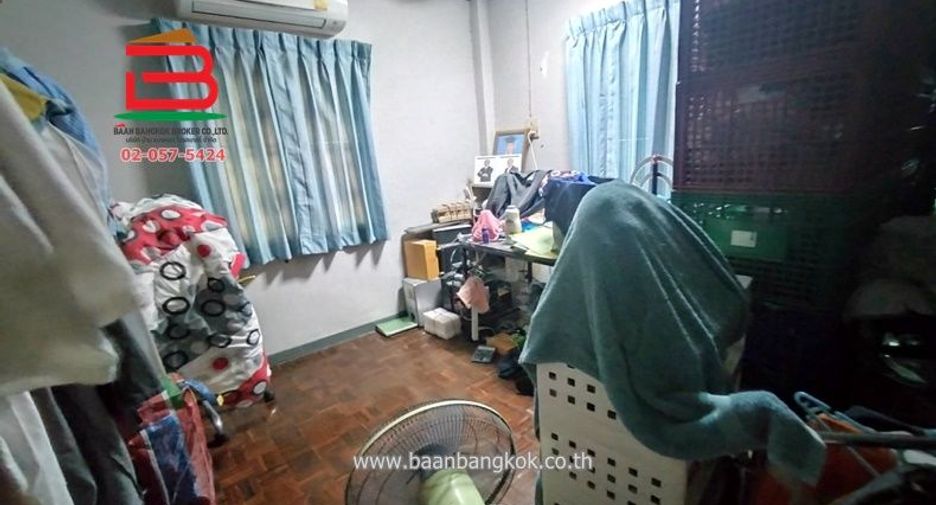 For sale 3 bedrooms townhouse in Khlong Sam Wa, Bangkok