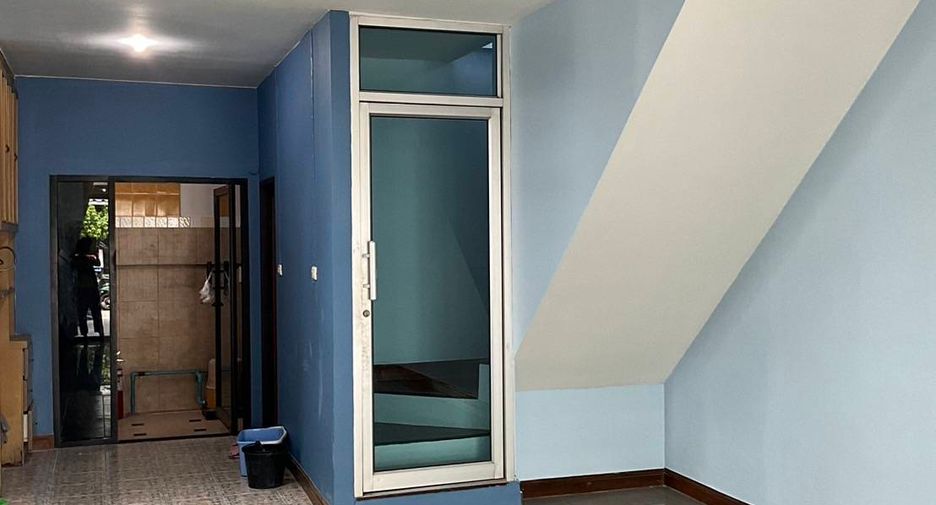 Reihenhaus zum Kauf mit 2 Zimmer in Lam Luk Ka, Pathum Thani