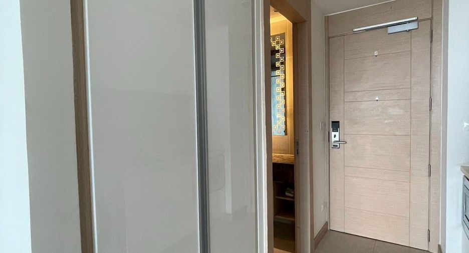 For rent 1 bed condo in Bang Lamung, Chonburi