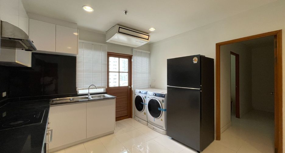 À louer 2 chambres condo à Watthana, Bangkok