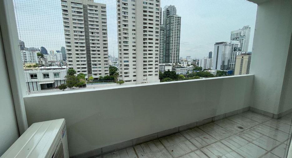 À louer 2 chambres condo à Watthana, Bangkok