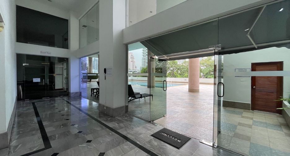 À louer 2 chambres condo à Watthana, Bangkok