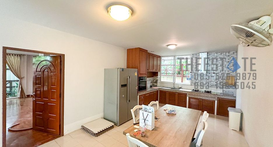 For rent 3 bedrooms house in Mueang Chiang Mai, Chiang Mai