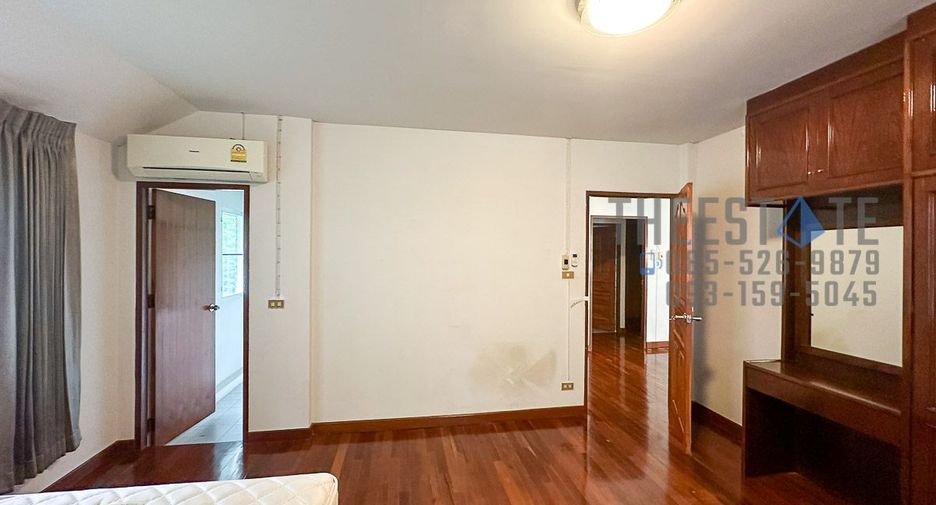 For rent 3 bedrooms house in Mueang Chiang Mai, Chiang Mai