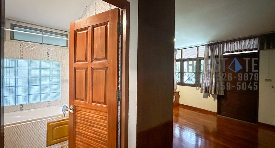 For rent 3 bedrooms house in Mueang Chiang Mai, Chiang Mai