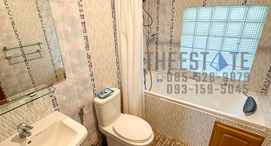 For rent 3 bedrooms house in Mueang Chiang Mai, Chiang Mai