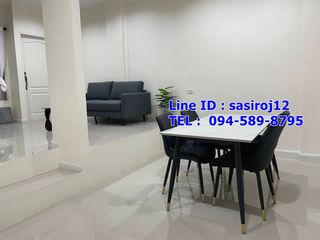 For rent 3 bedrooms townhouse in Bang Na, Bangkok