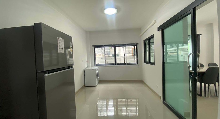 Casa en alquiler de 3 habitaciones en Saraphi, Chiang Mai
