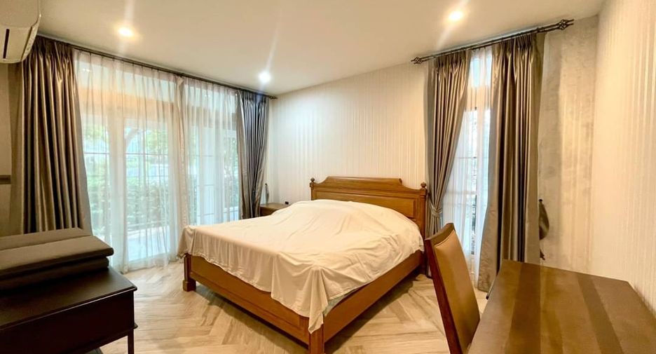 For sale 4 bedrooms house in Mueang Chiang Mai, Chiang Mai