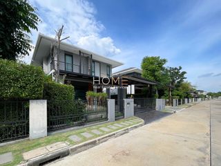 For sale 4 Beds house in Bangkok Noi, Bangkok