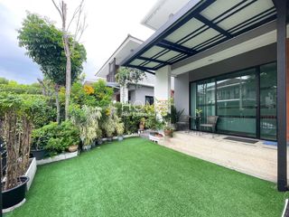 For sale 4 Beds house in Bangkok Noi, Bangkok
